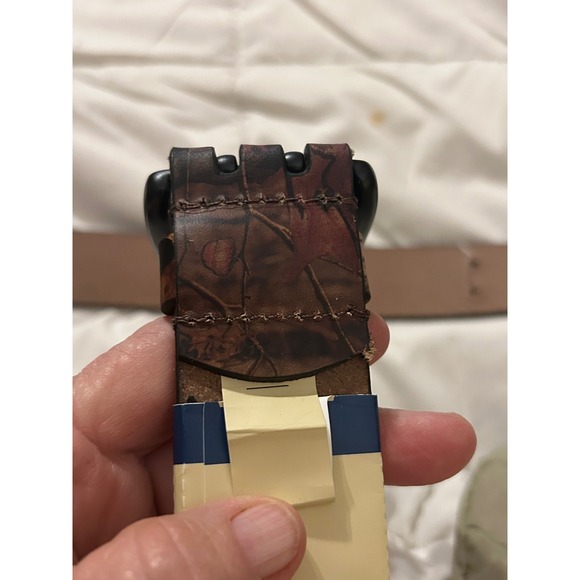 Mossy Oak Men's Genuine Leather Belt Size 42 Camouflage Buckle Black - Picture 5 of 7